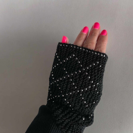 Diamond Pattern Mittens